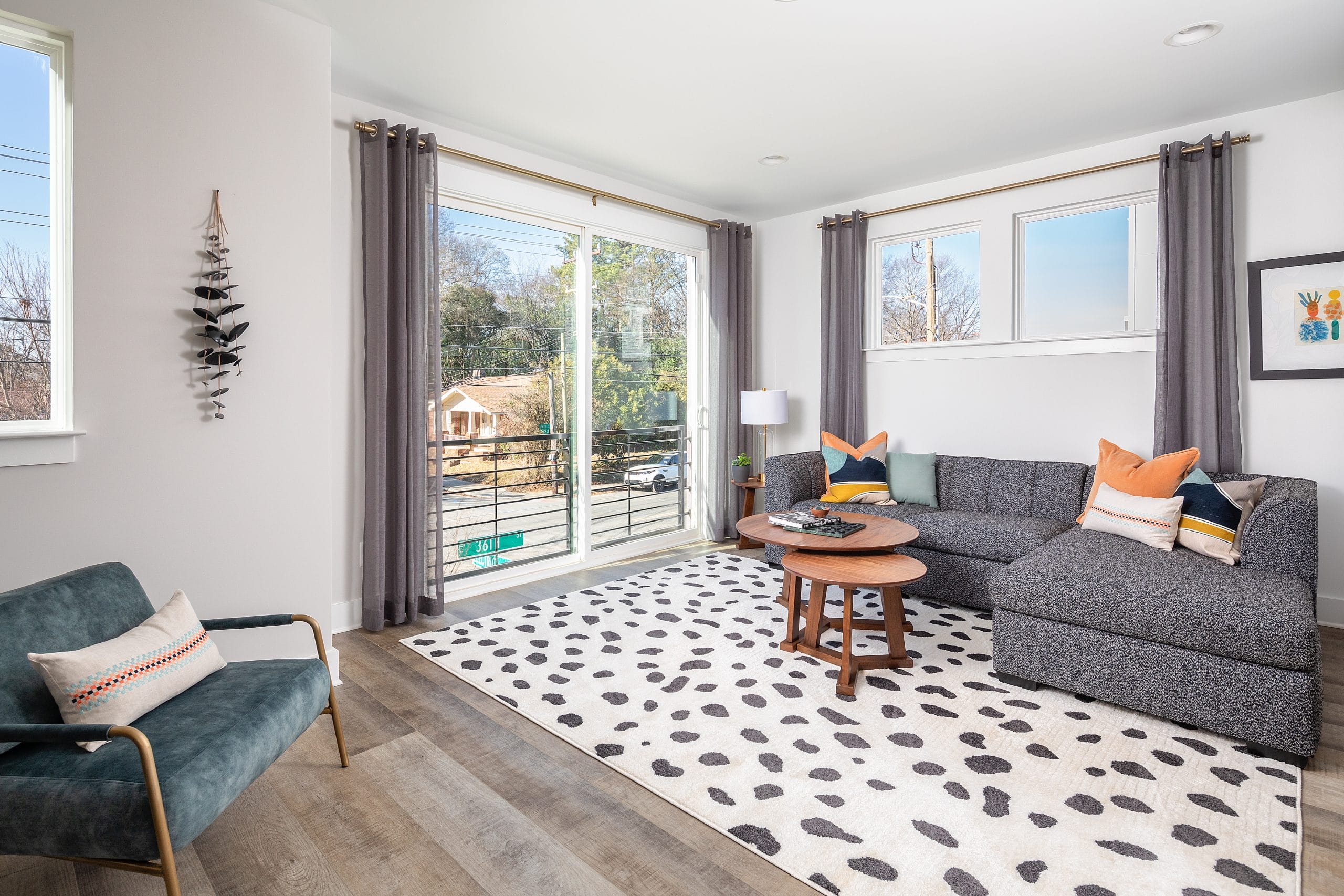 car-lno-sorrento-living-room