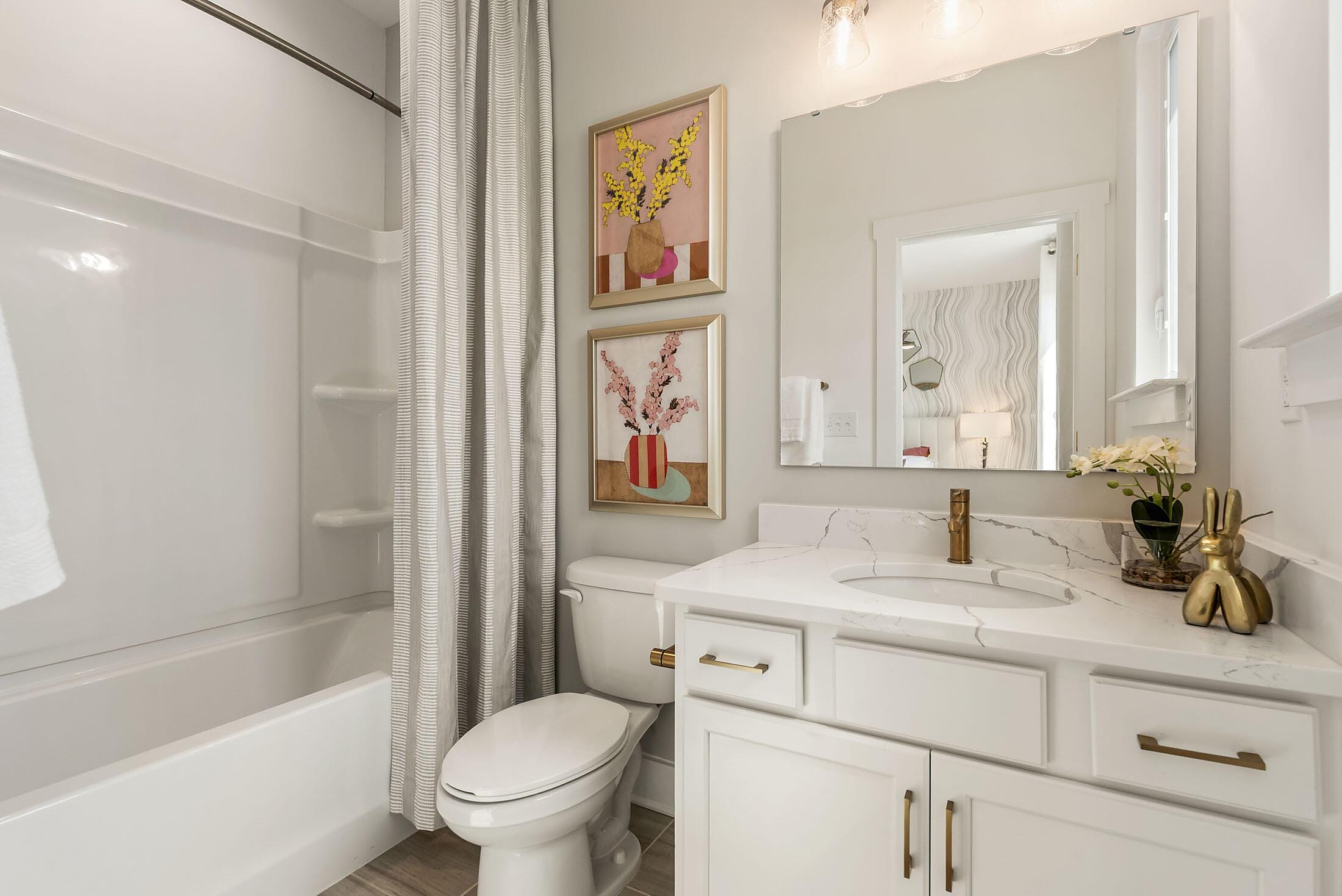 -home-empirecas-public_html-uploads-images-LowRise-Plans-Ashby-car-ashby-vt-bath2