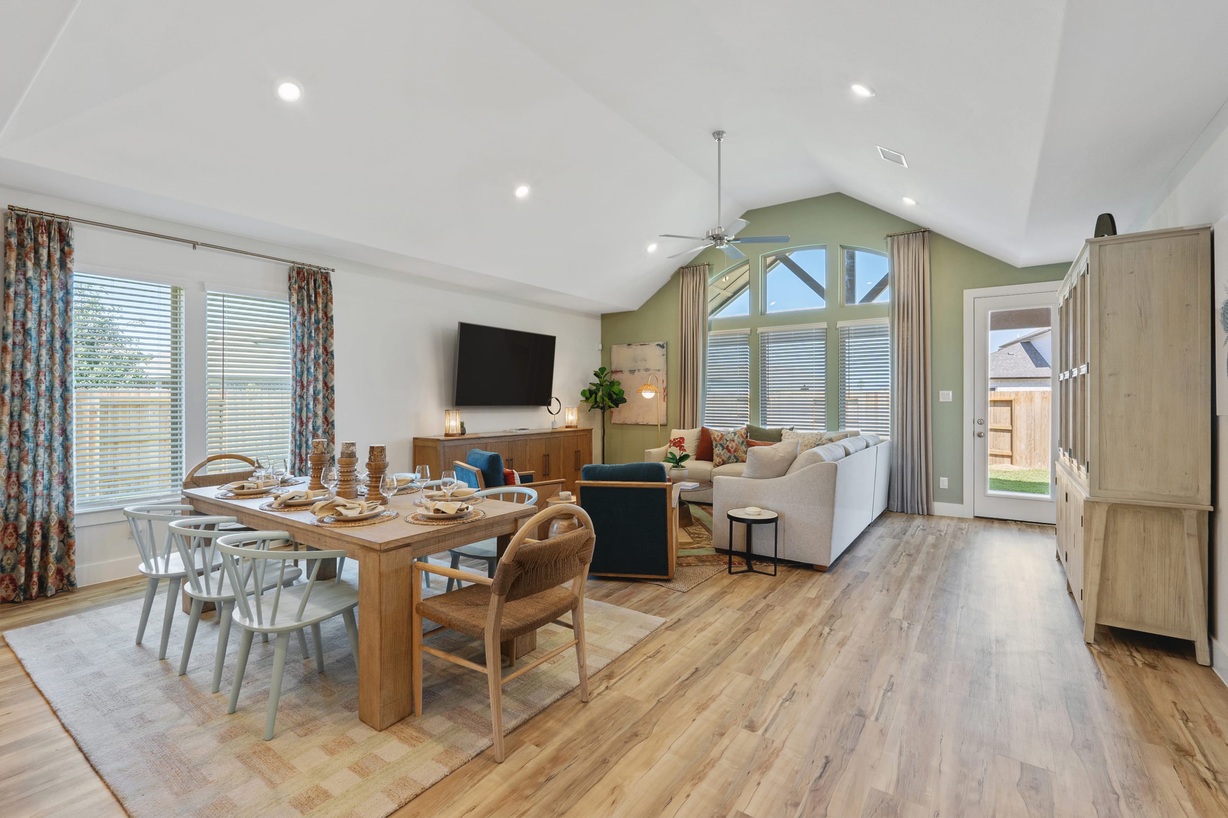 AlderBModel_Living2_RiverRanch_Oct24