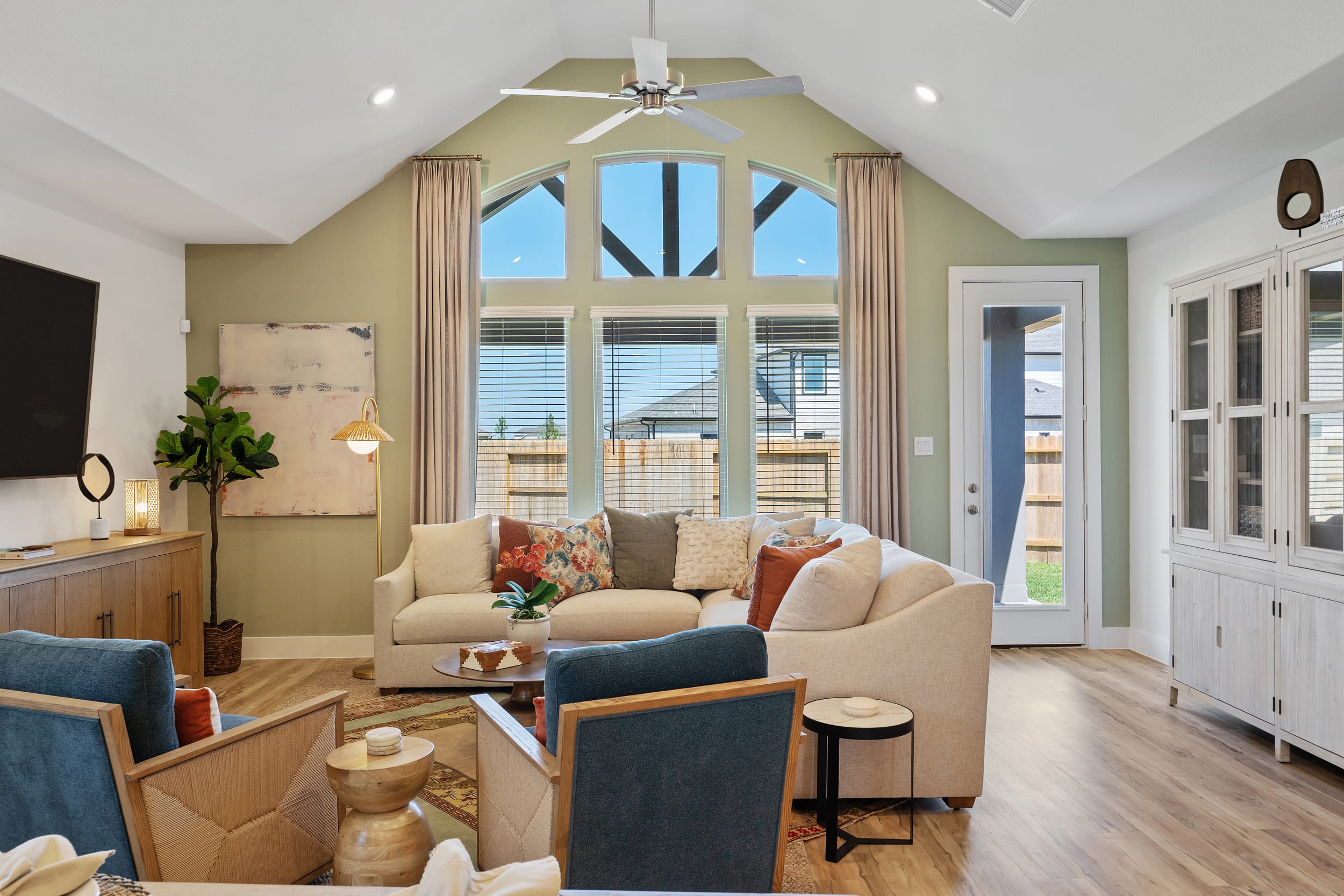 AlderBModel_Living_RiverRanch_Oct24