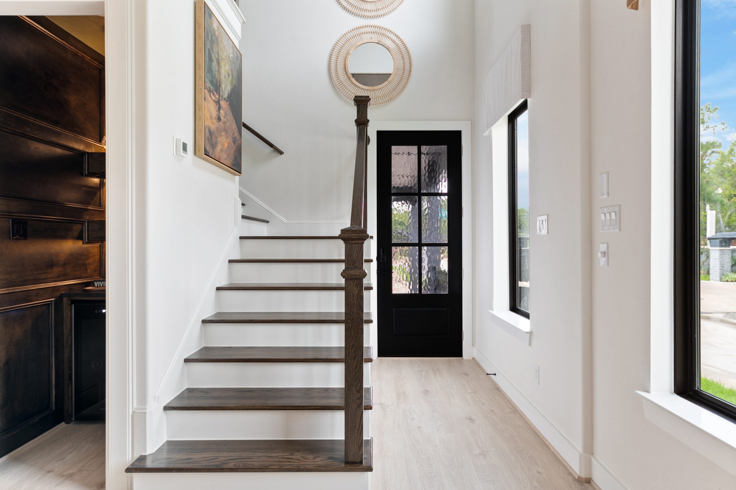 HoustonAModel_Entry&Stairs_ReserveinMemorial_Sept24