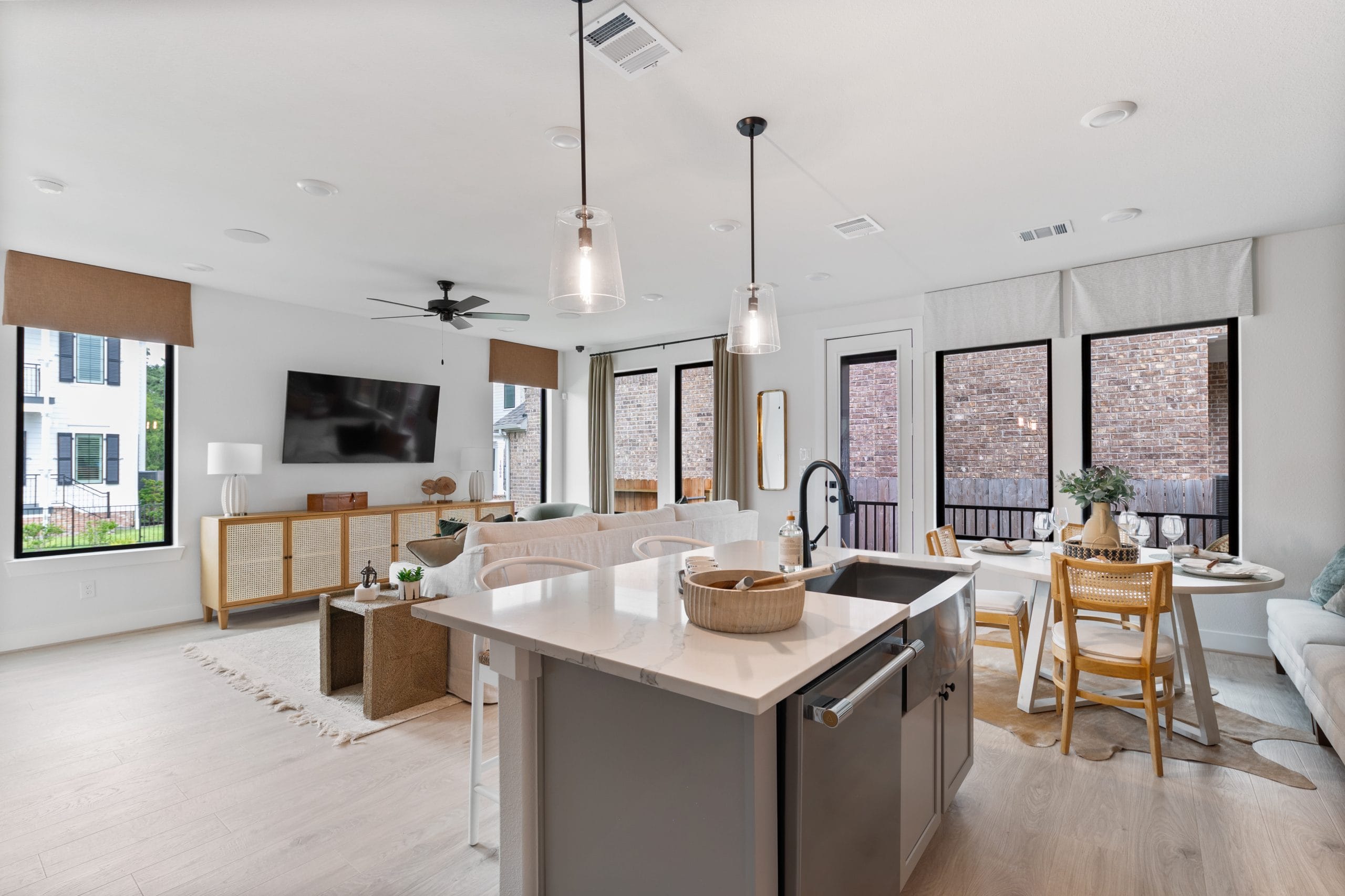 HoustonAModel_Kitchen4_ReserveinMemorial_Sept24