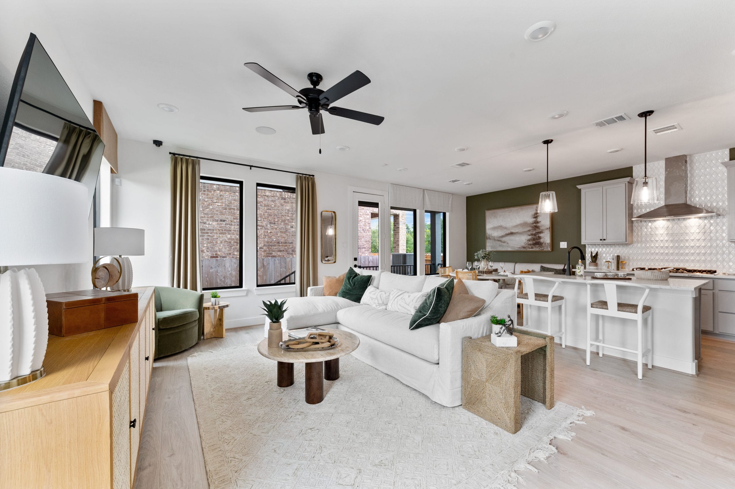 HoustonAModel_Living1_ReserveinMemorial_Sept24