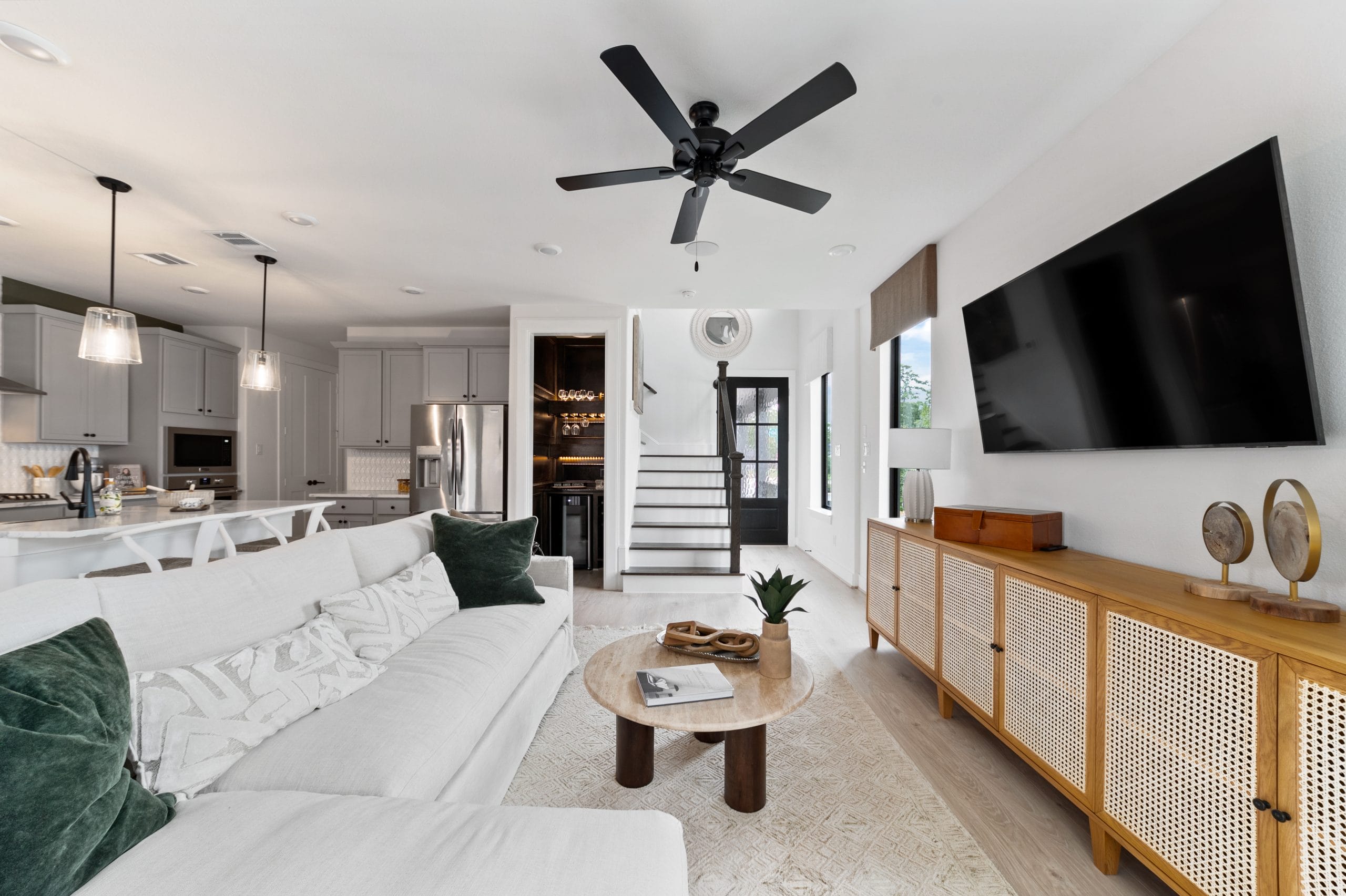 HoustonAModel_Living5_ReserveinMemorial_Sept24