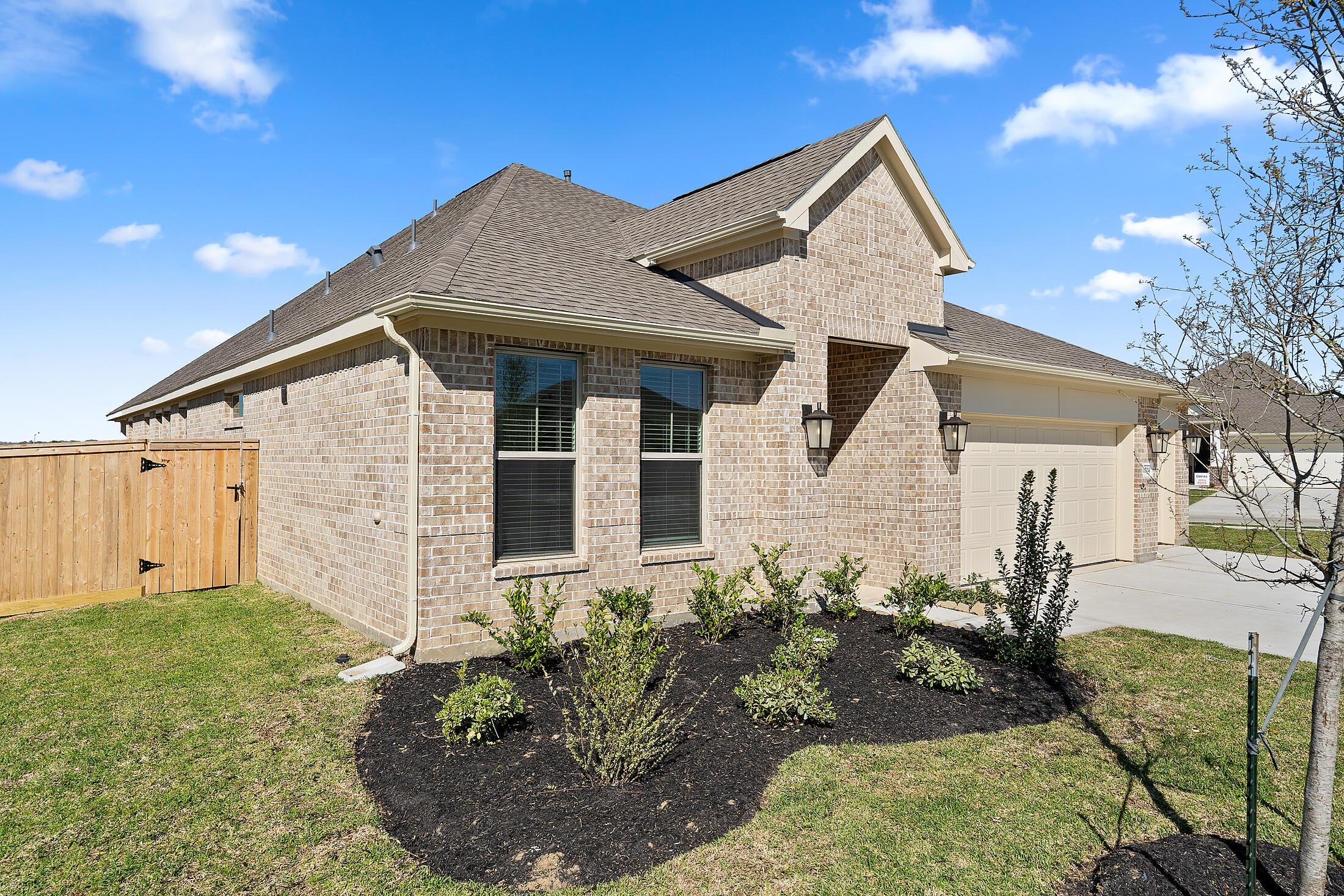 -home-empirecas-public_html-uploads-images-homes-50033-06